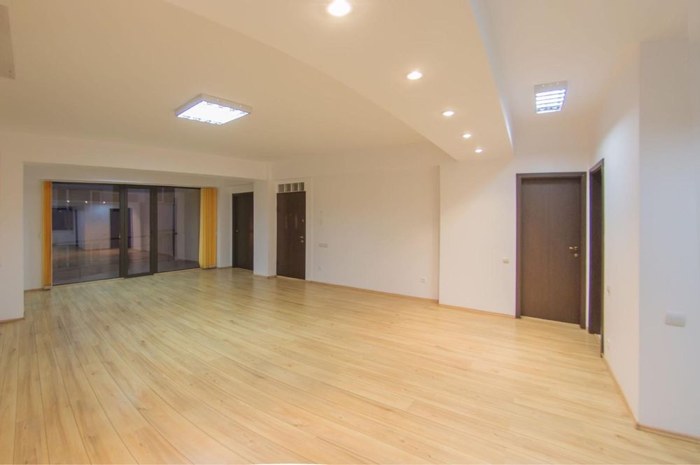 Imobil vila/casa P+3, Piata Victoriei - Buzesti, ideal pentru birouri