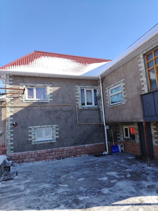 Дом 4 комнатный частный