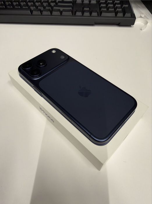 Iphone 17 Pro Max 256 E-sim.