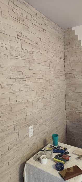 Renovări complete | Gresie, faianță, glet | Izolații profesionale

Descriere: