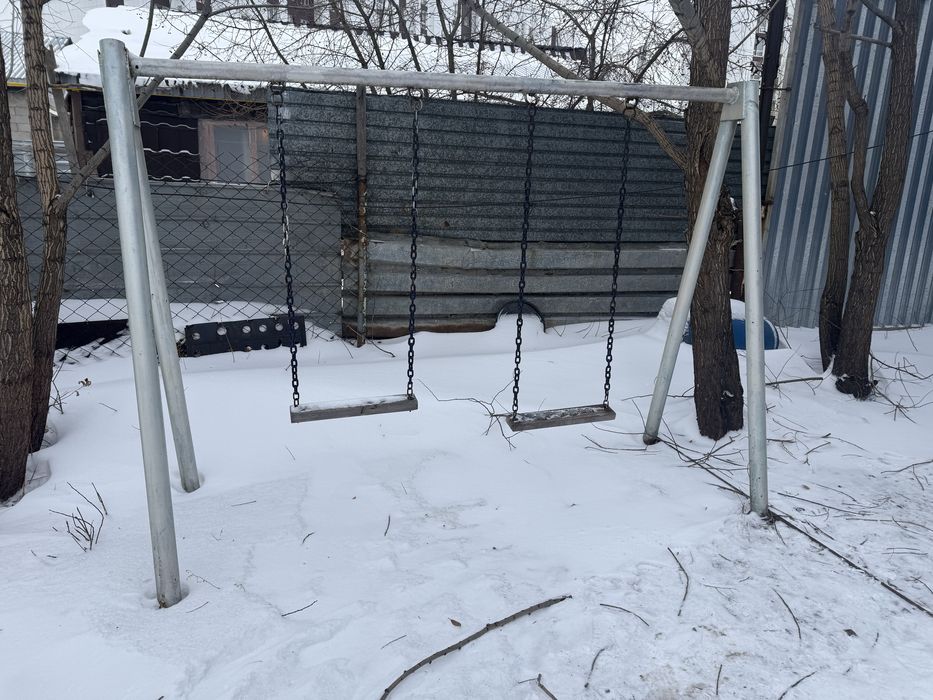 Качели дворовые советские