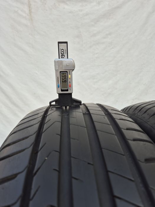 2бр 215 55 17 Pirelli летни - 20г