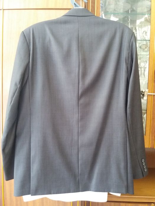 Продаётся Мужской костюм