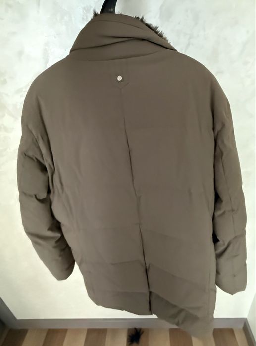 Продам зимнюю куртку Premium Goose