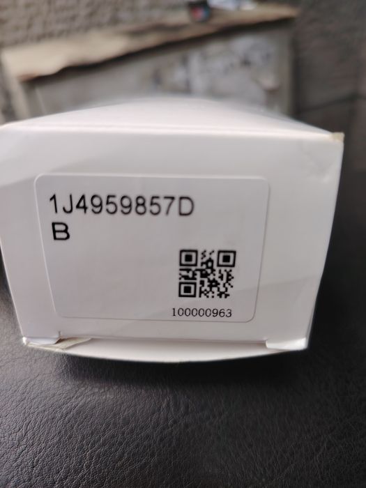 Копчета за стъкла:Seat golf.