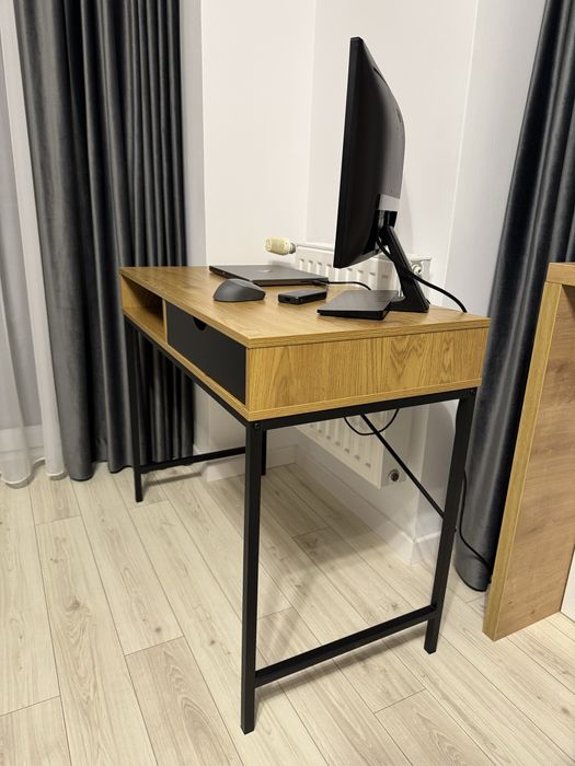 Birou 48 / 95 stejar + cadru negru model Trappedal (Jysk)