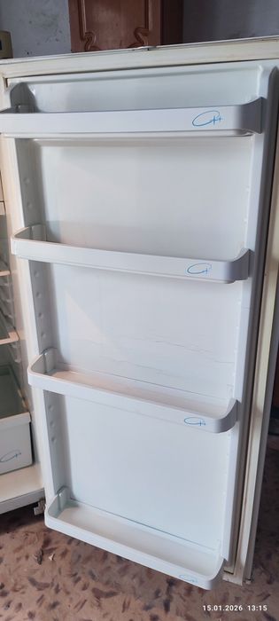 Холодильник Позис.