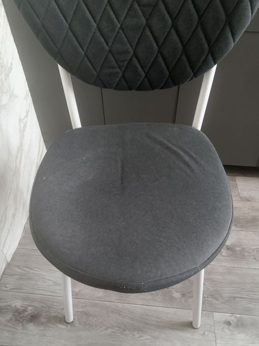 Продам комплект стол с креслами