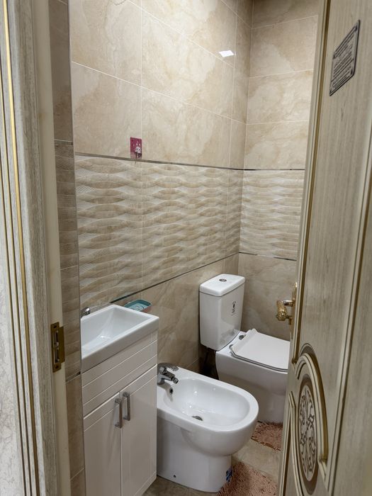 Срочно квартира сотилади 3 хона Евро ремонт ўзимни уйим