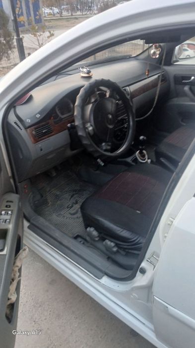 Lasetti avtomashinasi sotiladi