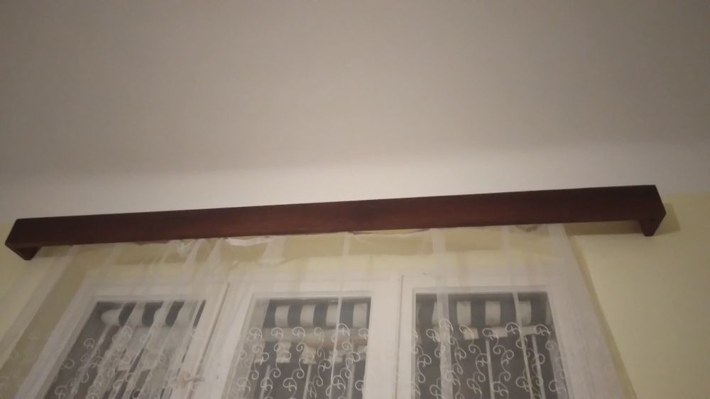 Vând galerii din lemn lăcuite