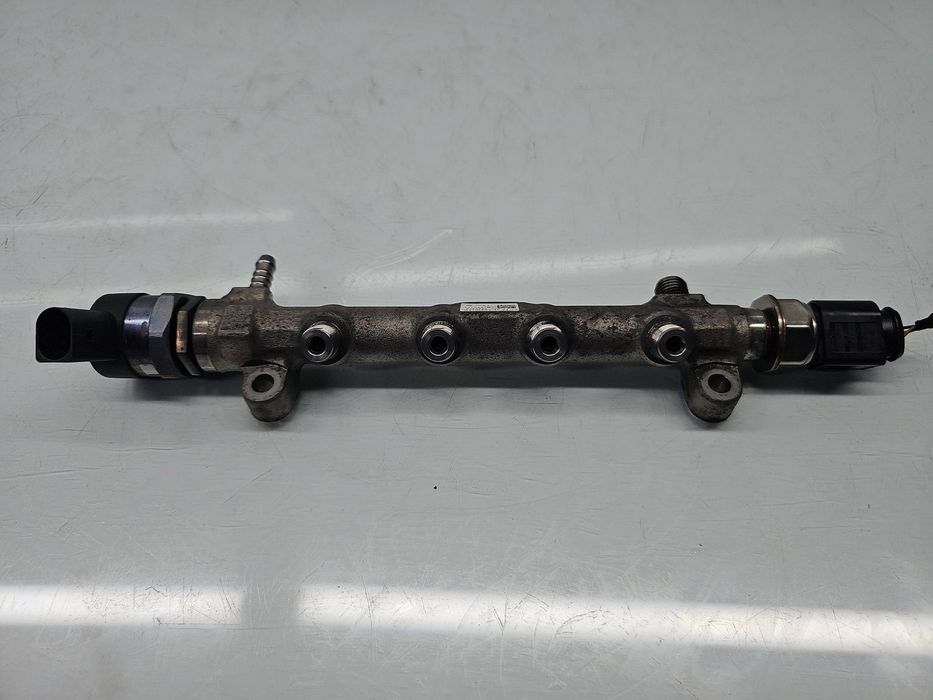 Rampa injectoare Volkswagen Passat B8 (3G2) [Fabr 2015-prezent] 04L089