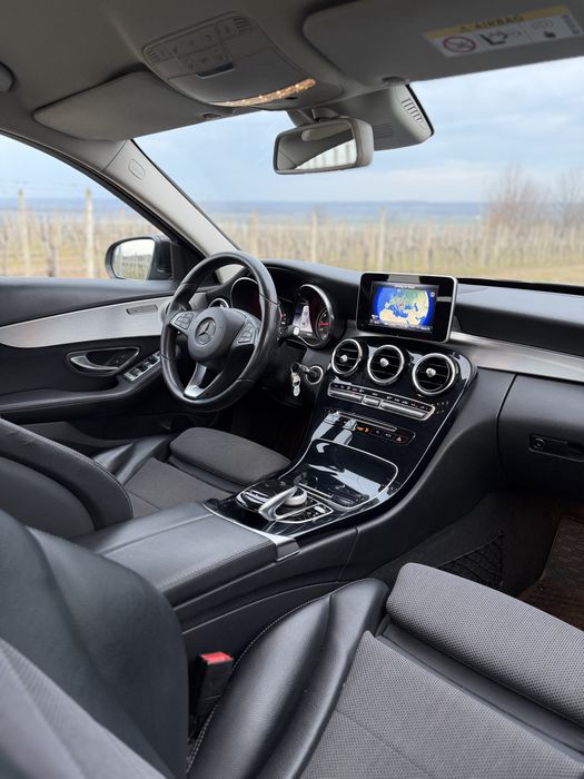 Mercedes-Benz C200 4Matic