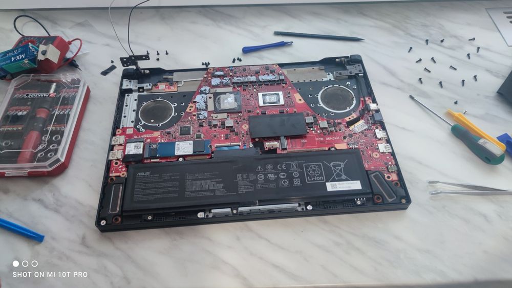 curatare si reparare laptop/calculator, console, instalare windows