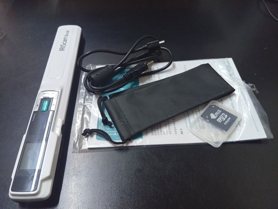 Scanner portabil IRIScan Book 3 – PDF / Word / OCR – documente, cărți