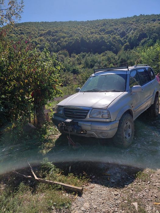 Vând suzuki grand vitara