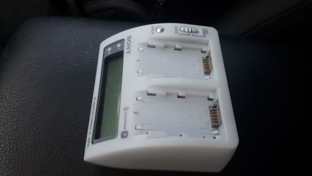 Sony AC-VQP10 зарядно за батерии камера