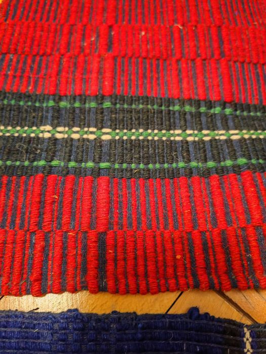 Стари тъкани постелки