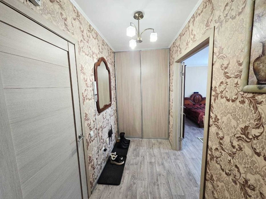 В продаже 1 комнатная, 19 мкр