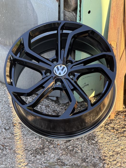 Джанти за Фолксваген Volkswagen 18 “ цола 5х112 чисто нови Golf Passat Tiguan Skoda Seat
