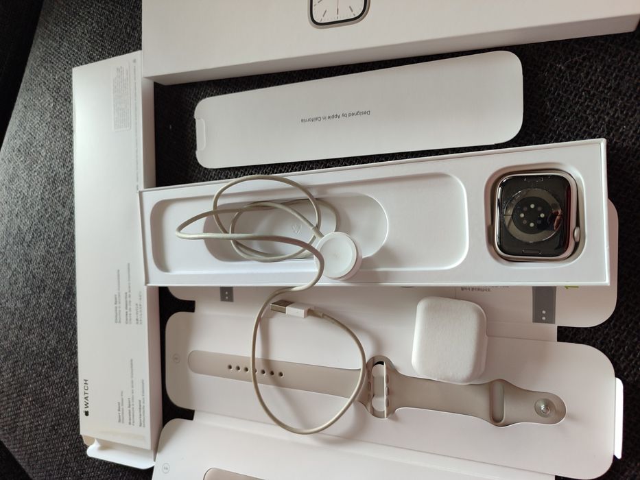 Продам Apple Watch Series 7