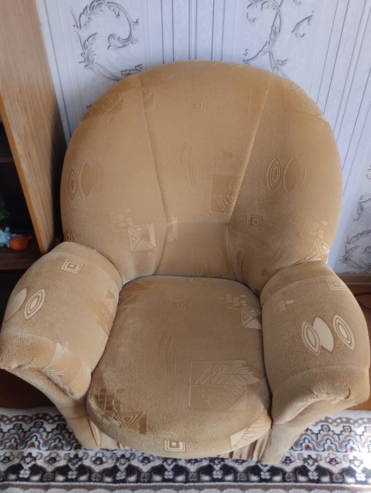 Отдам даром диван самовывоз