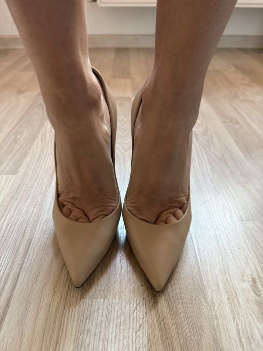 Casadei Blade Stiletto – Nude/Bej – Mărimea 37 NOI