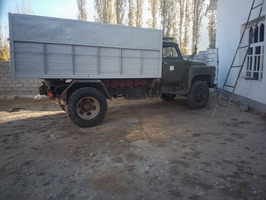 Gaz 53 Samosval sotiladi kelishamiz