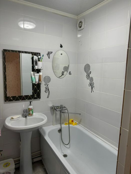 Продаётся 2 ком квартира