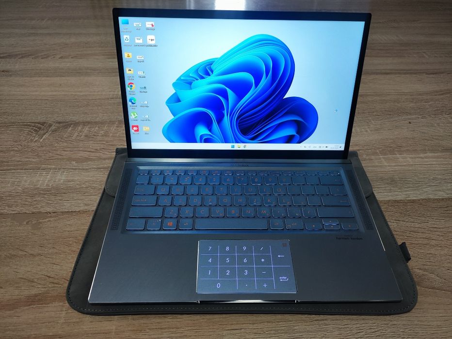 Asus ZenBook 14.