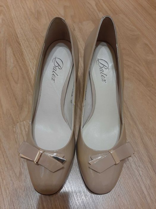 Туфли на каблуках