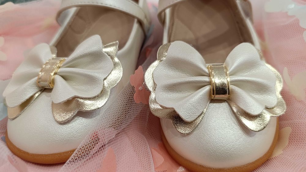 Сандали за момиче 26 номер