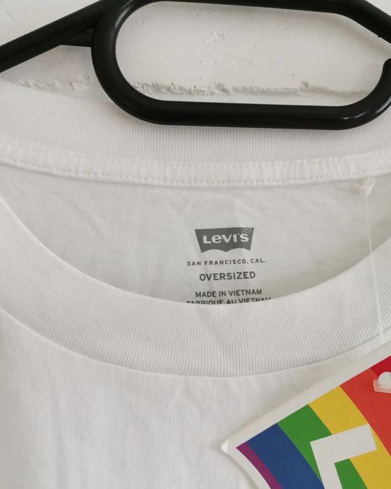 Тениски  LEVI'S, ADIDAS.