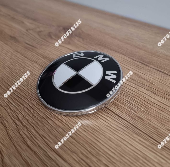 BMW емблема 78мм бяло-черна – заден капак