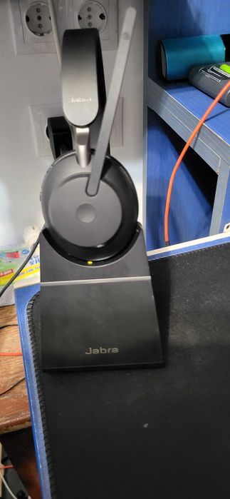 JABRA Dock Evolve2 65 Deskstand fuctional