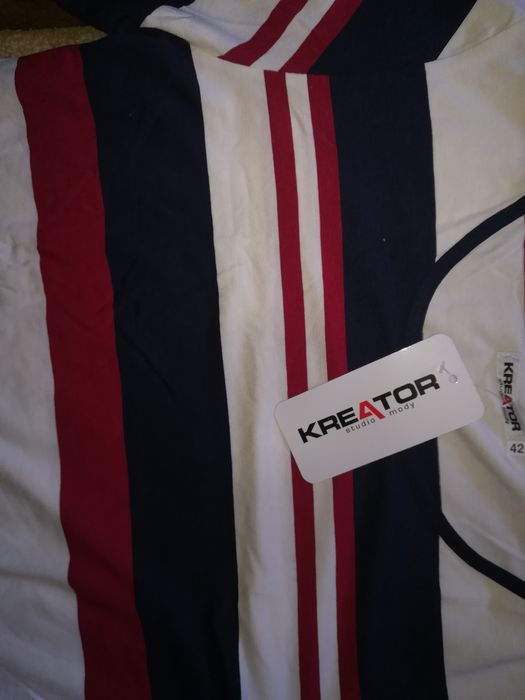 Tricou marimea 42,nou cu eticheta