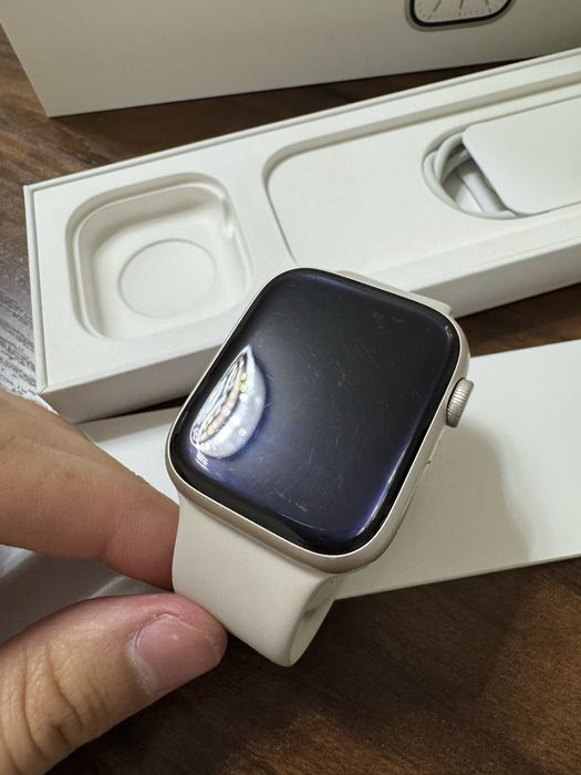 Apple watch series 7/45 starlight