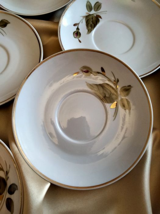 Блюдца  чайные фарфоровые,  советские