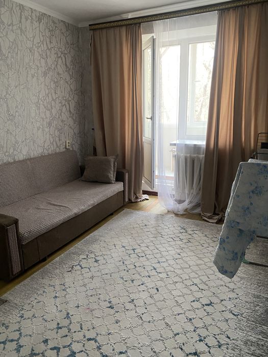 Отдам бесплатно диван