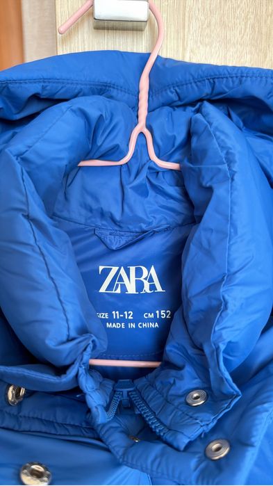 Куртка Zara.