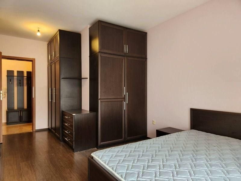 Двустаен апартамент в ж.к. Манастирски ливади.