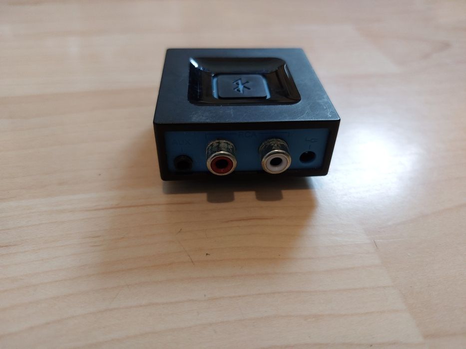 Продавам усилвател Sony TA-FE310R+Logitech Bluetooth аудио приемник