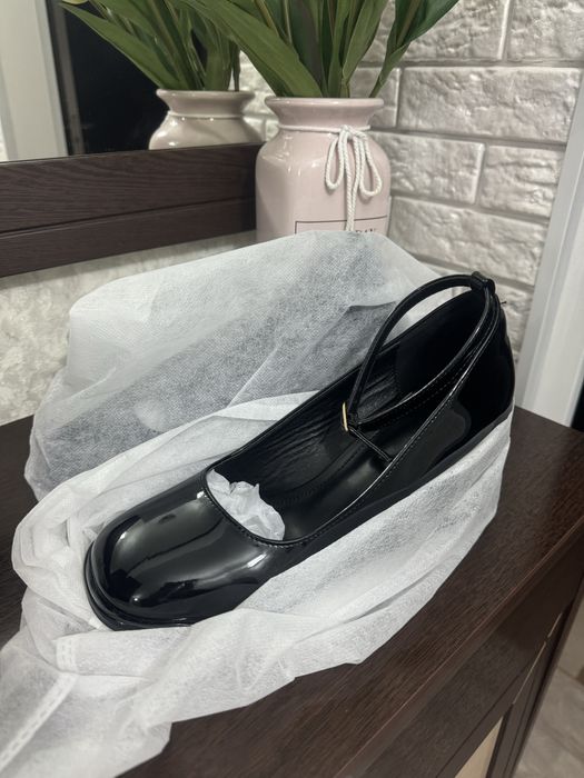 Женские туфли на каблуке