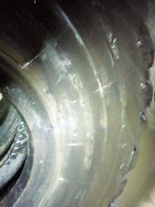 Шины 18.00 - 25 на погрузщик.