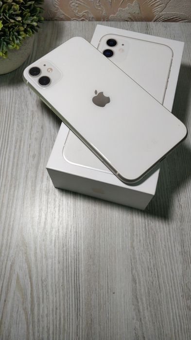 iPhone 11 в идеальном состоянии, 128Gb , 71% батарея.