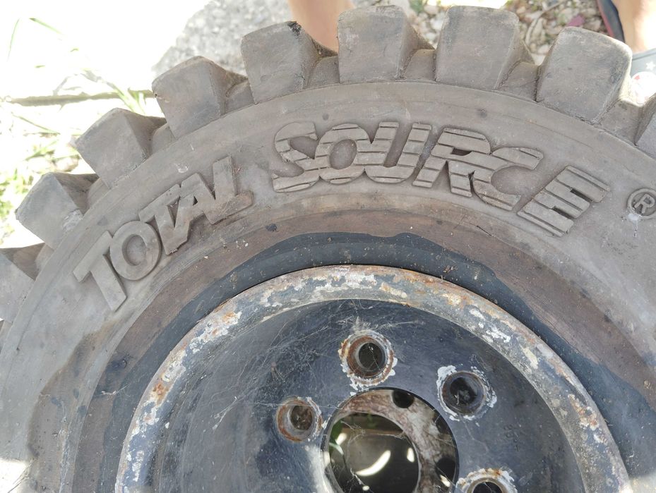 Гуми с джанти за мотокар