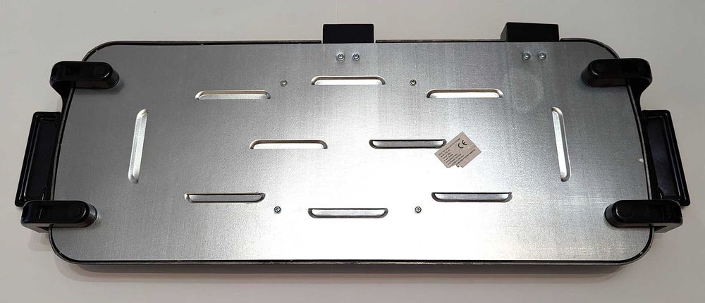 Продавам електрическа тенджера с бездимен електрически готварски грил.