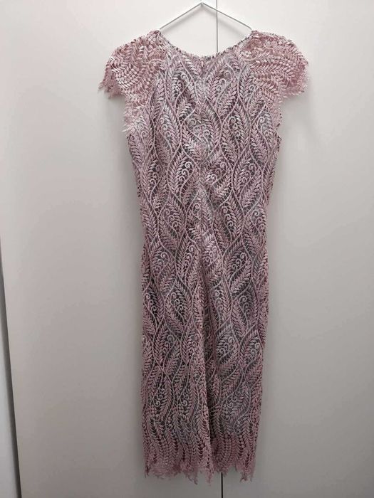 Vand rochie roz MIGNON DOO marime M 160 lei