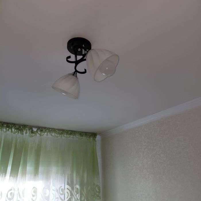 Продам люстры  в хорошем качестве