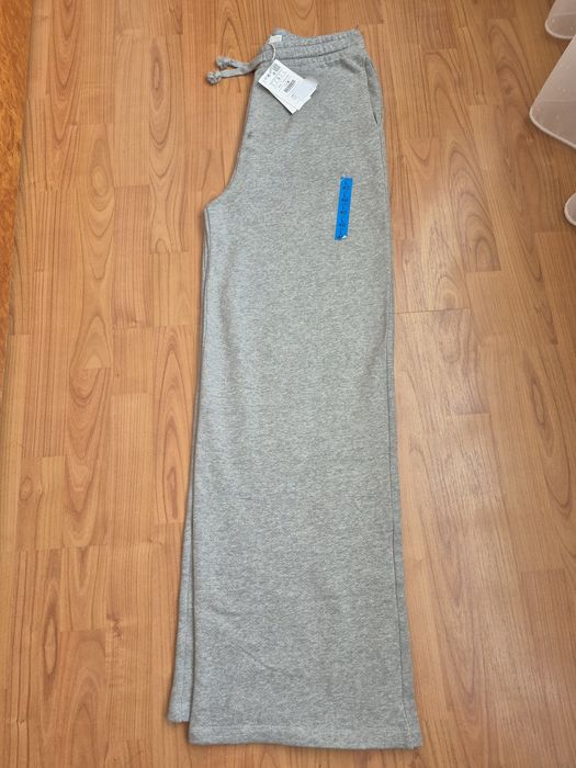 Pantaloni de trening
